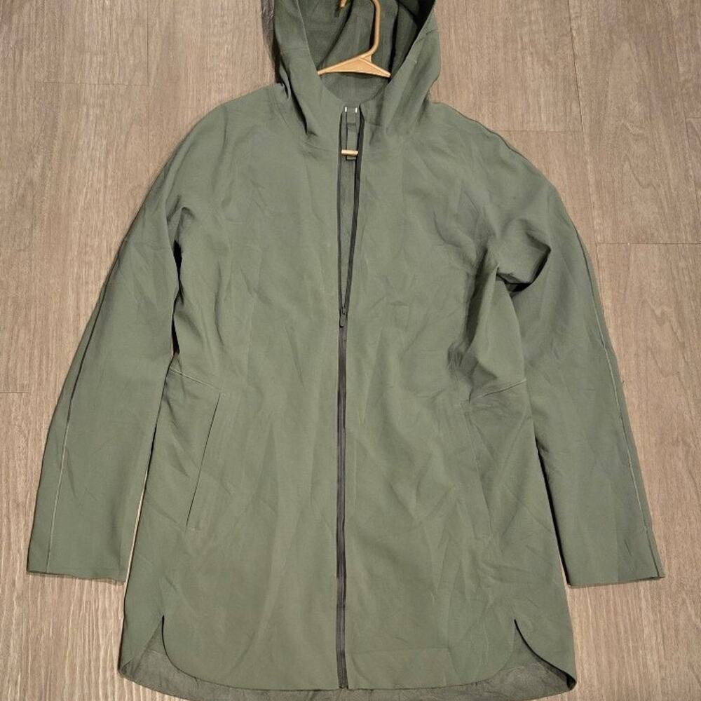 Lululemon Glyde Along Softshell Jacket 8 Green Twill - Picture 9 of 9